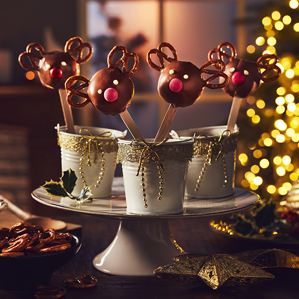 Christmas Reindeer Cake Pops